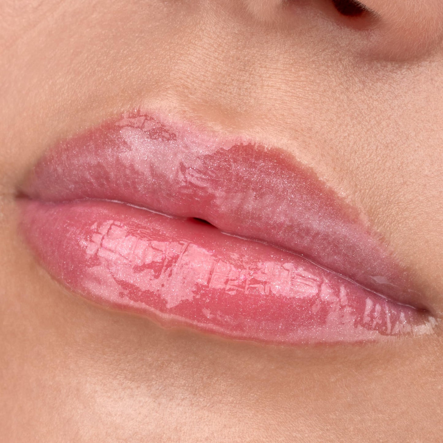 essence - What the Fake! Plumping Lip Filler - Lip Gloss for Full, Voluminous Lips - Translucent Pearly Finish - Vegan & Cruelty Free, Gluten Free Beauty and Personal Care Essence Cosmetics