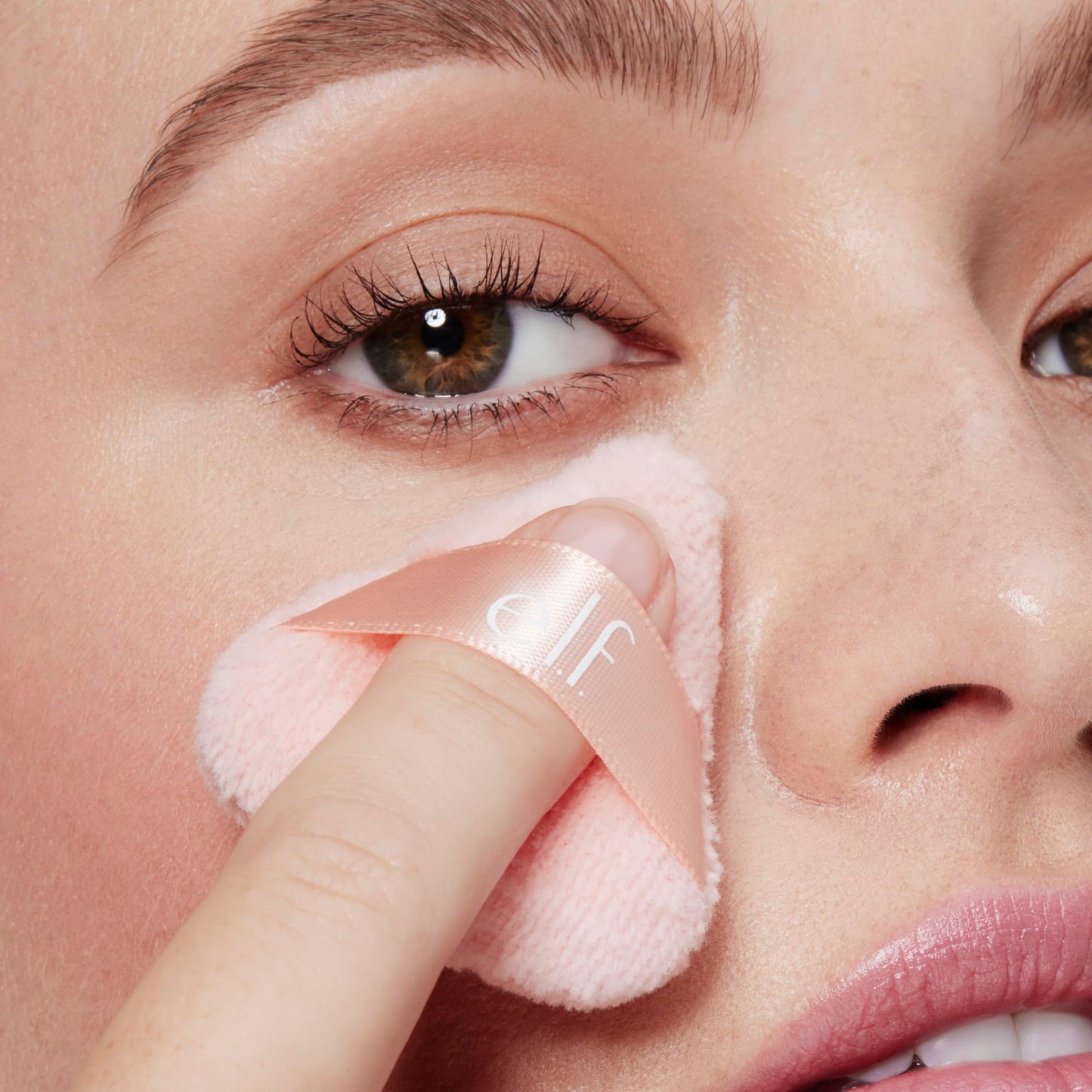 e.l.f. Halo Glow Pinkie Puffs, Finger-sized, Mini Puff For Applying Loose & Pressed Powders, Soft, Reusable & Washable, Vegan & Cruelty-Free, Set of 3 Beauty and Personal Care e.l.f.