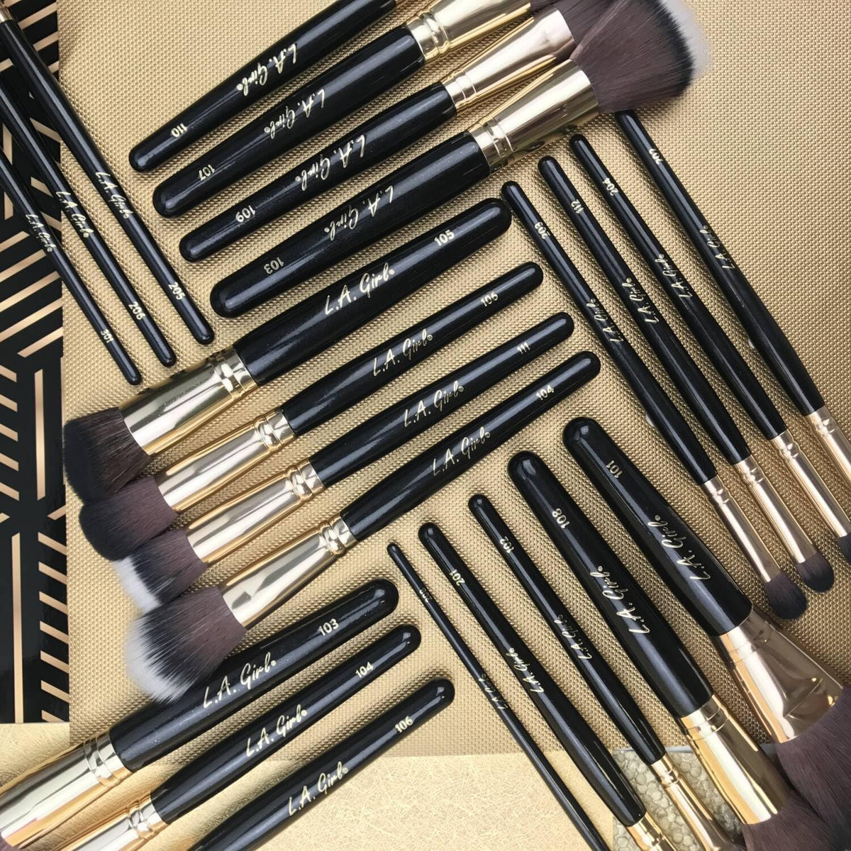 L.A. Girl Concealer Brush GPB112