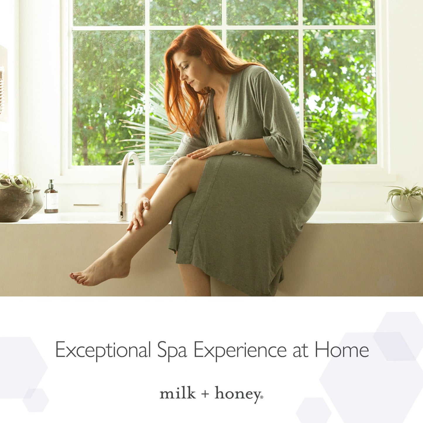 Lavender & Eucalyptus Bath Oil, N 08 by milk + honey Beauty and Personal Care milk + honey