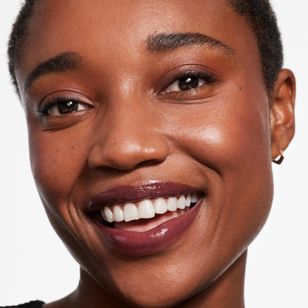 Neutrogena High Shine Glossy Lip, Nourishing Lip Gloss with Maracuja Oil, Antioxidant Vitamin E & Vitamins, Non-Retractable, Buildable Pigmented Beauty & Personal Care Neutrogena