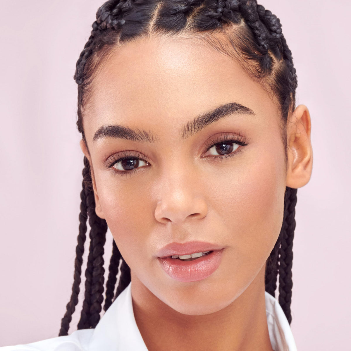 Kiss The New Natural, False Eyelashes, 'High Bun', 12mm, Includes 4 pairs of lashes, Easy to Apply, Reusable Lash Clusters