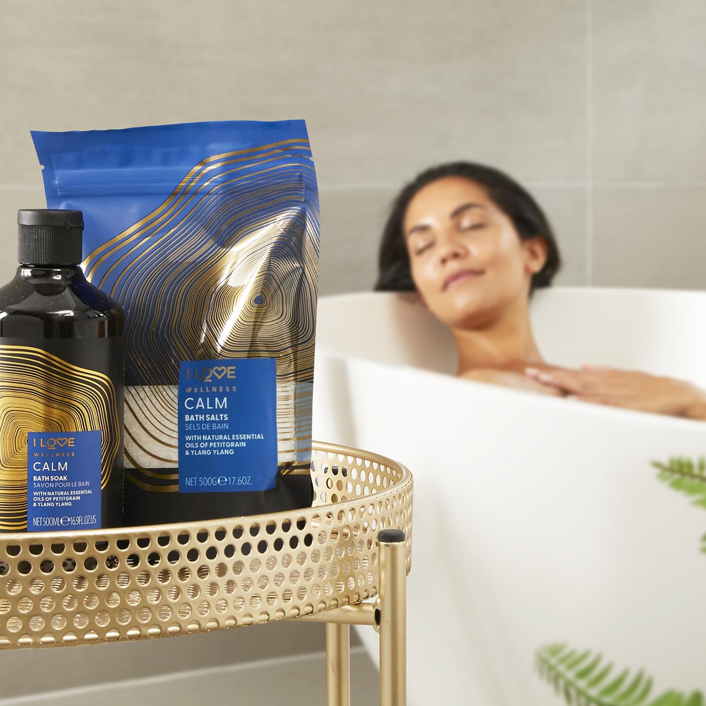 I LOVE Wellness Calm Bath Salts - Moisturizing Bath Soak for Dry Skin - Calming Bath Salts - Sea Salt and Chamomile Formula, Essential Oils - 17.6 oz Beauty and Personal Care I LOVE