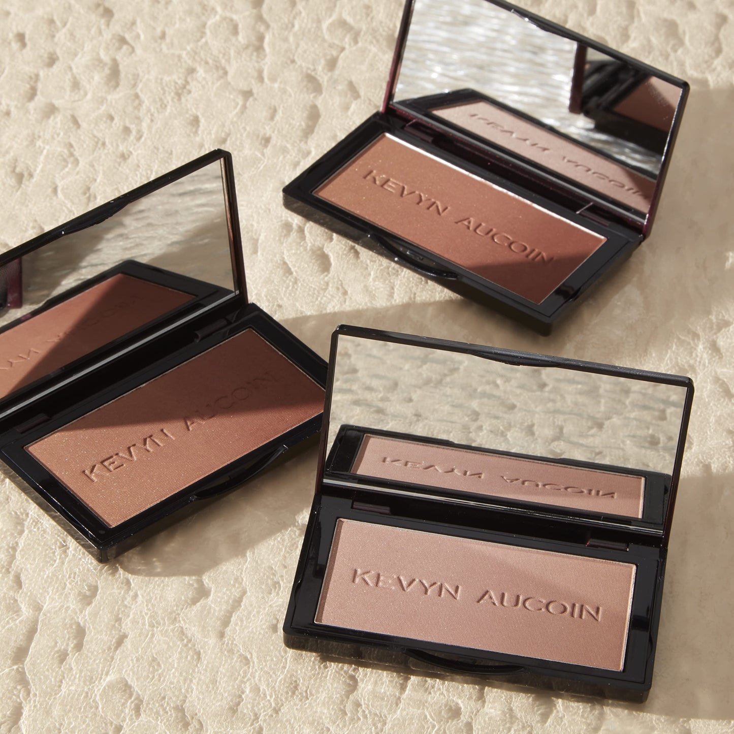 Kevyn Aucoin The Neo-Bronzer, Sundown Deep: 3 in 1 makeup palette. Highlighter, blush & bronzer in one smooth gradient makeup compact. Shimmer & matte Beauty & Personal Care Kevyn Aucoin