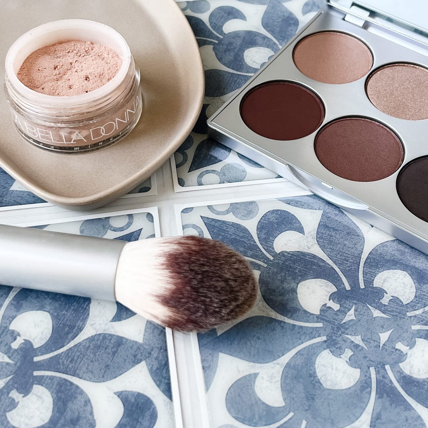 La Bella Donna Loose Mineral Foundation SPF 50 | 10g - Nicoletta Beauty & Personal Care La Bella Donna