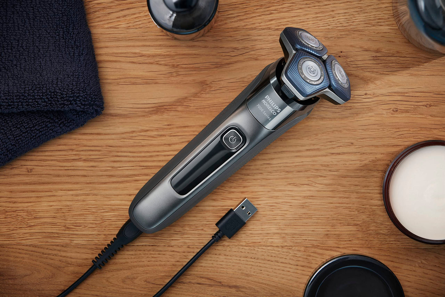 Philips Norelco Shaver 7200, Rechargeable Wet & Dry Electric Shaver with SenseIQ Technology and Pop-up Trimmer, S7887/82 Beauty & Personal Care Norelco