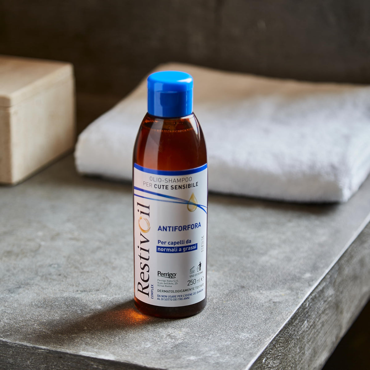 Shampoo Per Capelli Antiforfora Complex Olio Shampoo Anti Forfora 250 Ml by RestivOil Beauty & Personal Care RestivOil