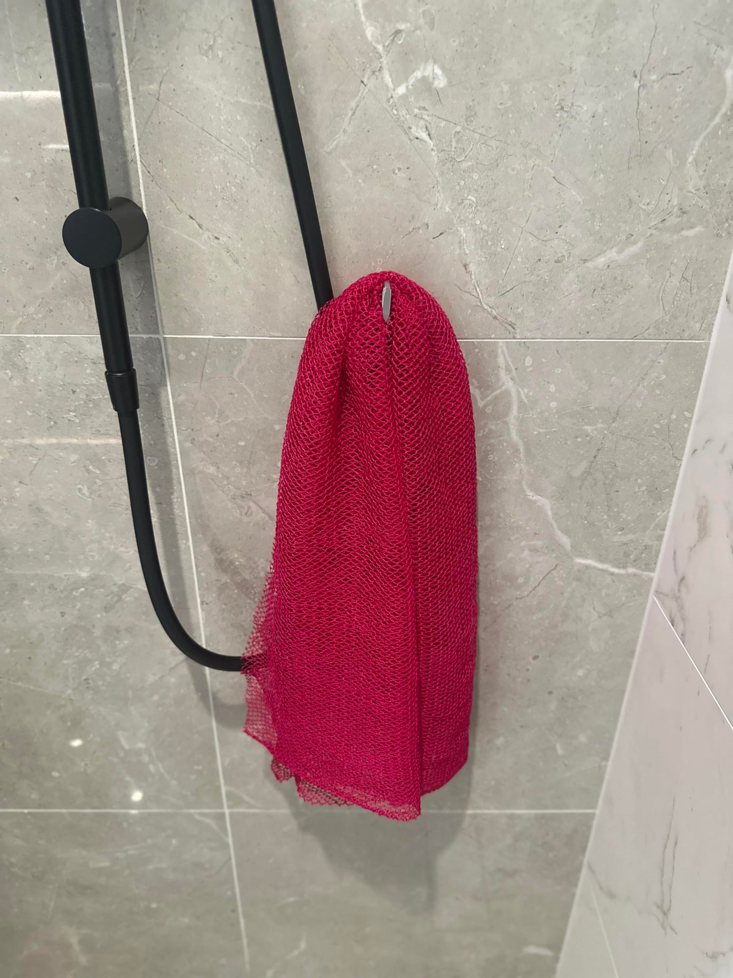 Body Scrubber African net Cloth with Knots, Real, Long, exfoliating net Sponge with 22 Colors Available Made for Both Men and Women as a Hygiene Beauty and Personal Care AFRICANA BEAUTY