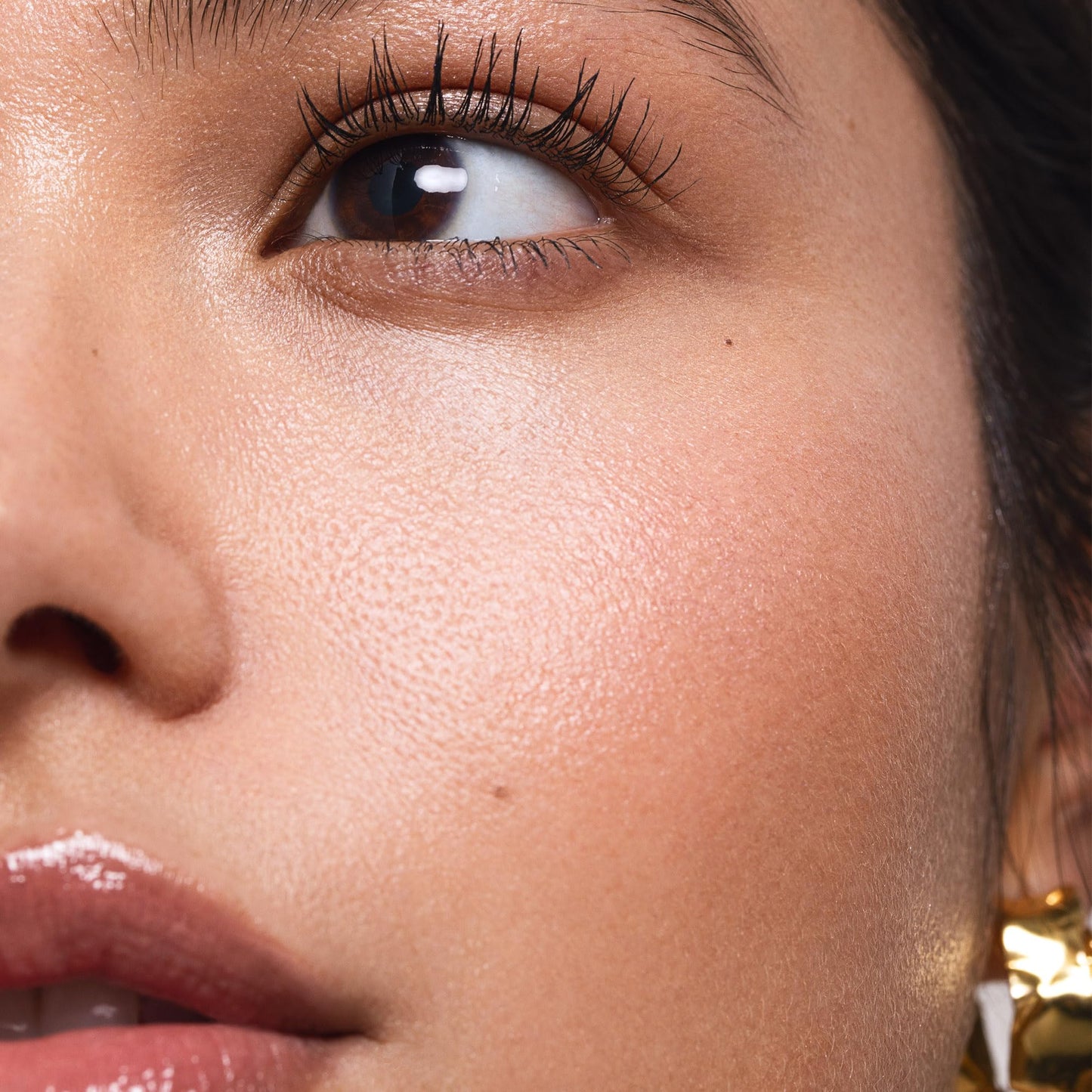 Saie Mascara 101 - Lash Lengthening Mascara for Thick, Bold, Lifted Lashes - Buildable Eye Makeup Formulated to Strengthen and Condition with Rich Beauty & Personal Care Saie