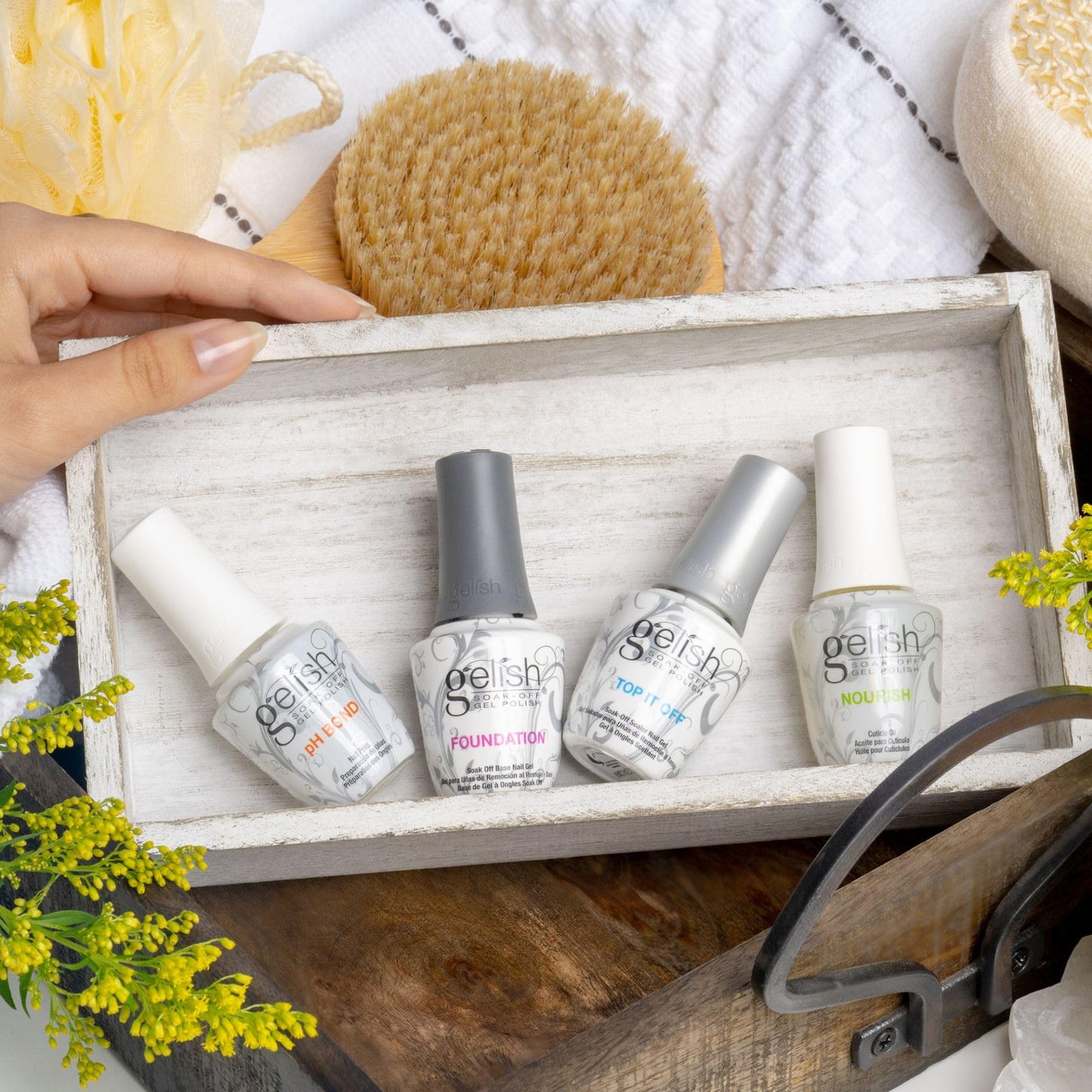 Gelish Fantastic Four Essentials Kit - Long-Lasting, Chip-Free Shine, Durable Finish, Complete Manicure System for Salon-Quality Nails at Home Beauty & Personal Care Gelish