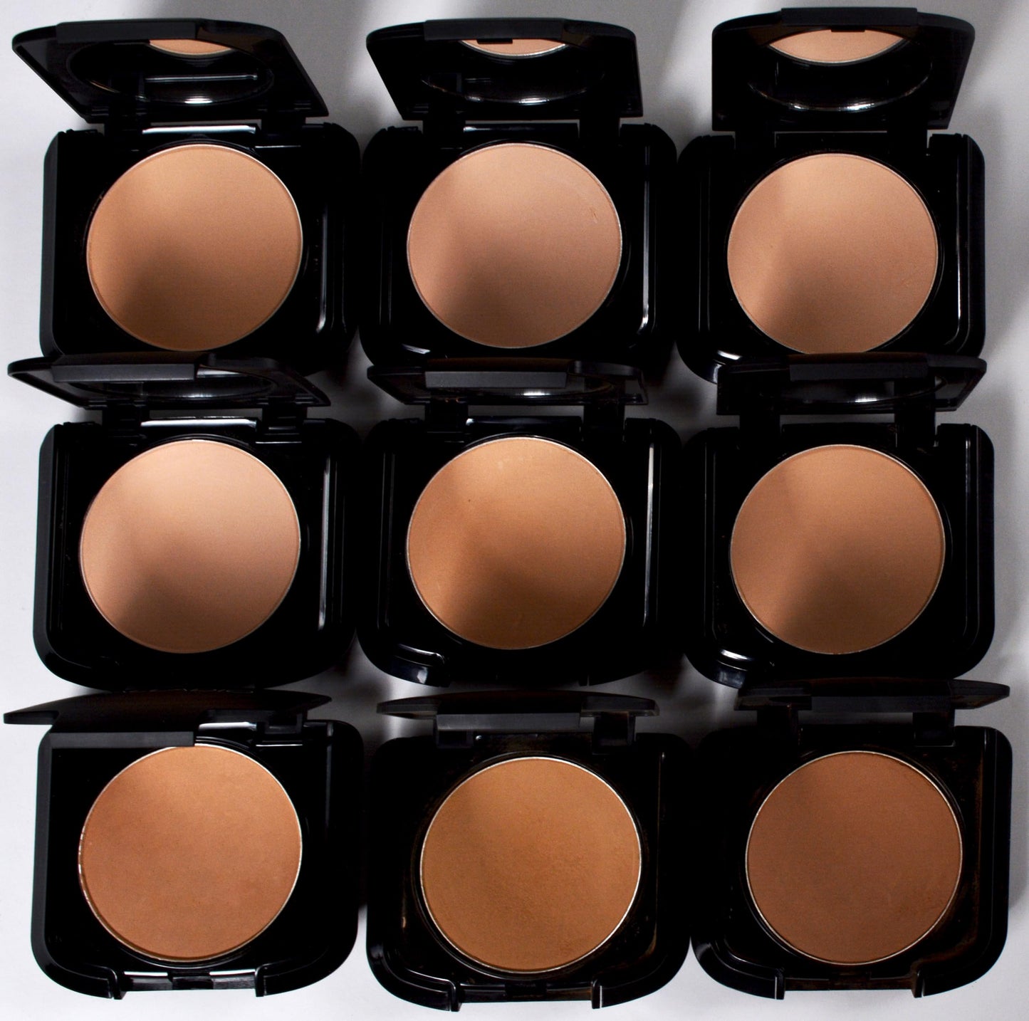 Palladio Dual Wet and Dry Foundation with sponge and Mirror, Squalane Infused, Apply Wet for Maximum Coverage or Dry for Light Finishing and Touchup Beauty & Personal Care Palladio
