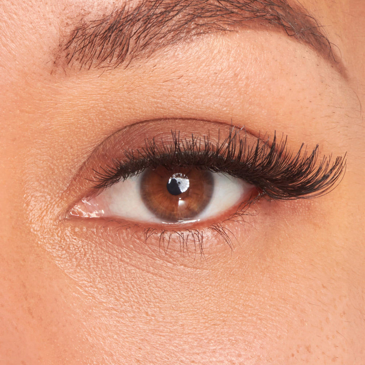 Kiss So Wispy, False Eyelashes, 'Pompadour', 16mm, Includes 5 Pairs Of Lashes, Easy to Apply, Reusable Lash Clusters