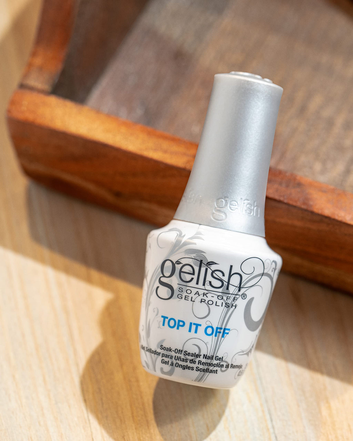 Gelish Top It Off High-Gloss Gel Nail Polish Top Coat Sealer, 0.5 oz