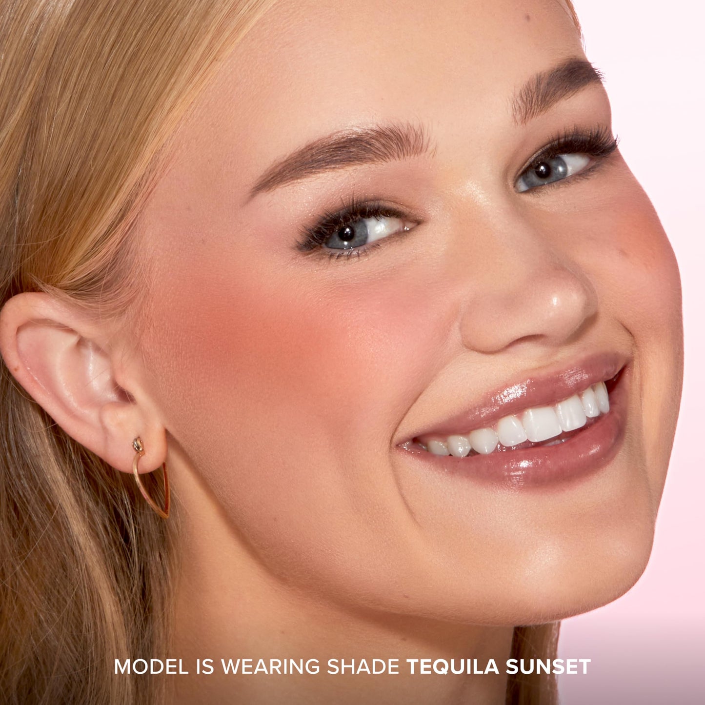 Too Faced Cloud Crush Blurring Blush | Velvety, Blendable, High Pigment Powder Blush for Cheeks, 0.17 Ounce, Velvet Crush Beauty & Personal Care Too Faced