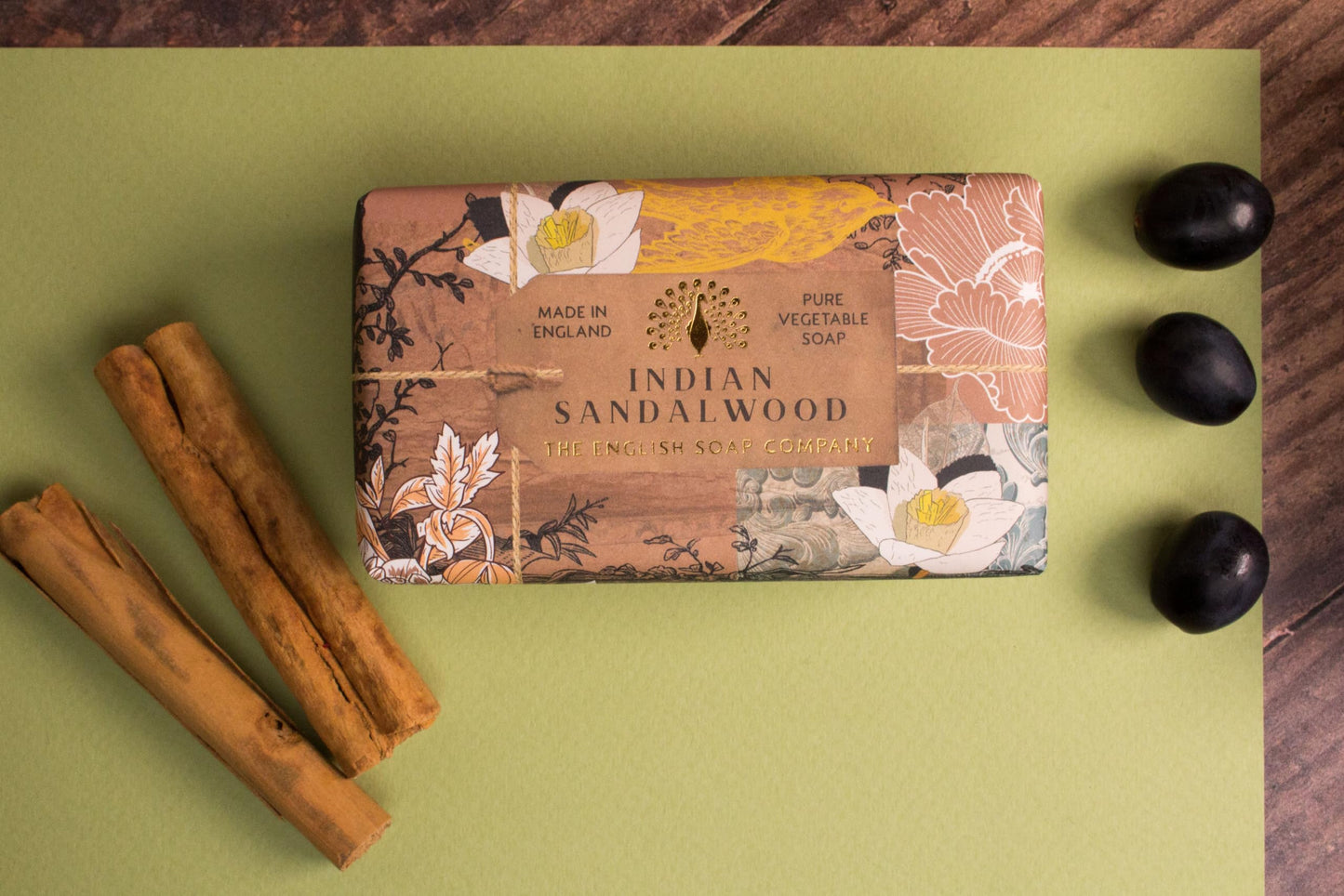 The English Soap Company Anniversary Wrapped Soap Bar, Luxury Sandalwood Shea Butter Soap Bar, Indian Sandalwood Scent 190g Beauty & Personal Care The English Soap Company