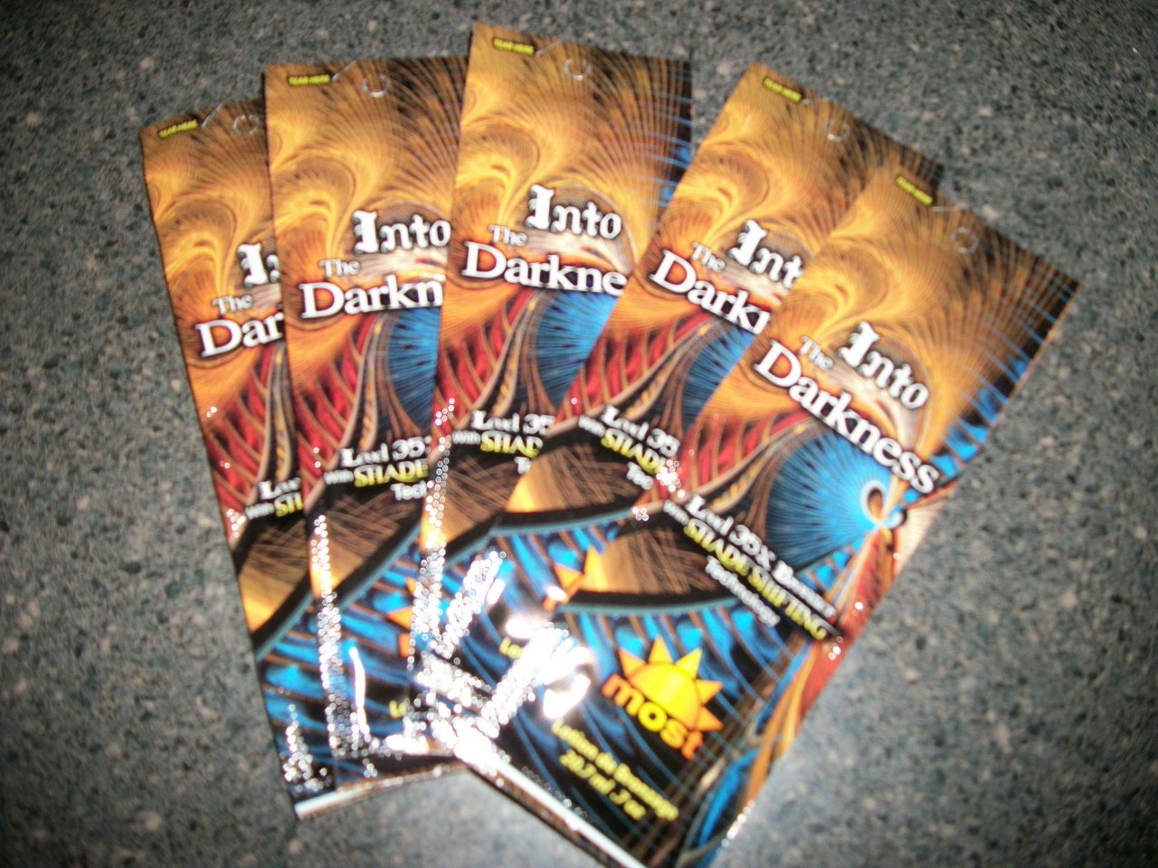 5 packets 2011 Into The Darkness Level 35xBronzer .7 oz Beauty & Personal Care MOST