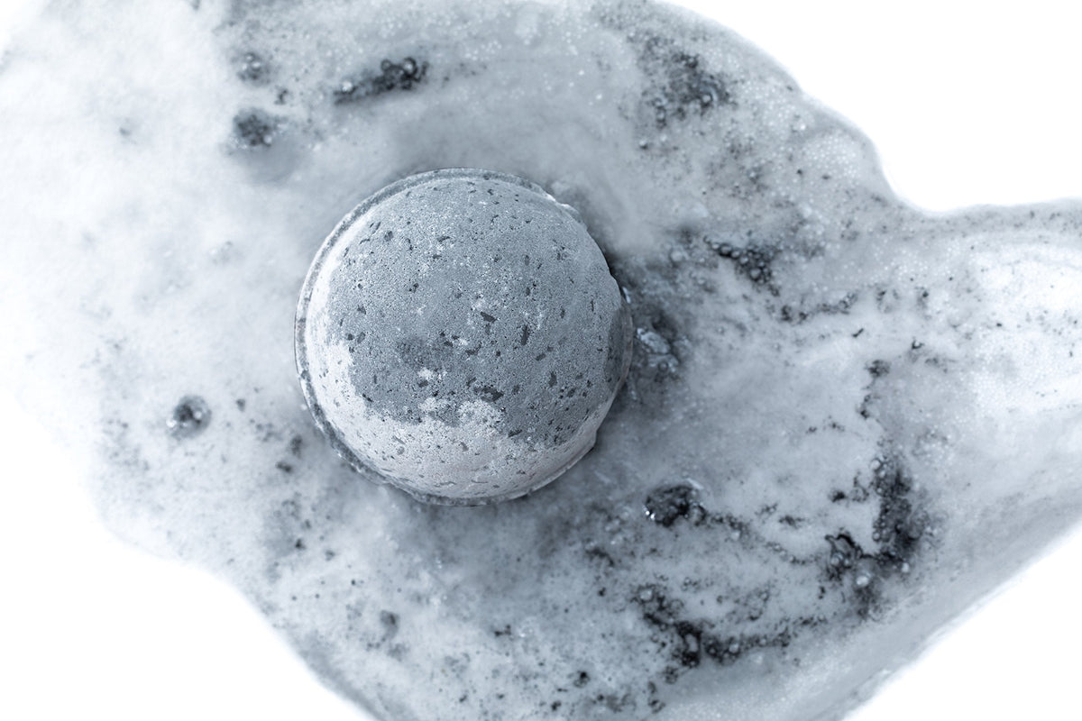 Tree Hut Shea Detoxifying Bath Bomb with Charcoal Fig & Olive, 7.2oz, Ultra Hydrating Bath Bomb for Nourishing Essential Body Care Beauty & Personal Care Tree Hut