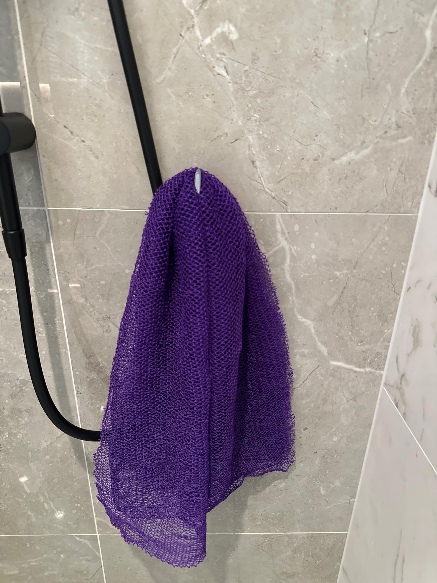 Estropajo para bañarse Authentic African net Sponge with 22 Colors Available Made for Both Men and Women as a Hygiene Essential (Purple) Beauty and Personal Care AFRICANA BEAUTY