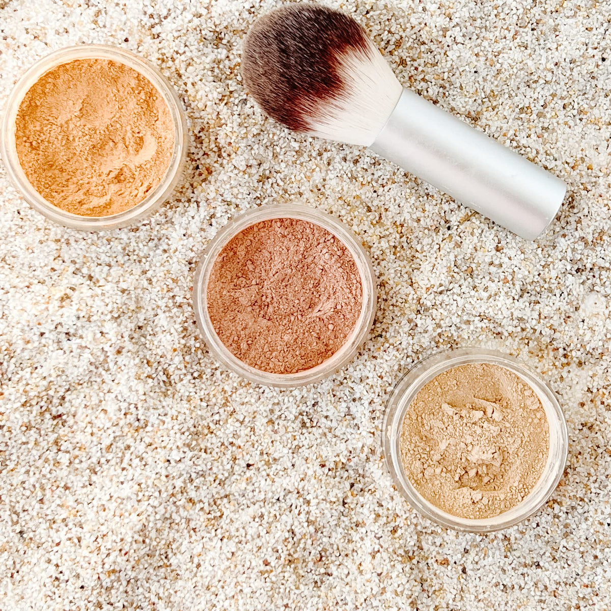 La Bella Donna Loose Mineral Foundation, Non-Chemical SPF50, Only 4 Ingredients, Reef-Safe, Non-Nano, Natural Mineral Makeup with Sun Protection | 10g