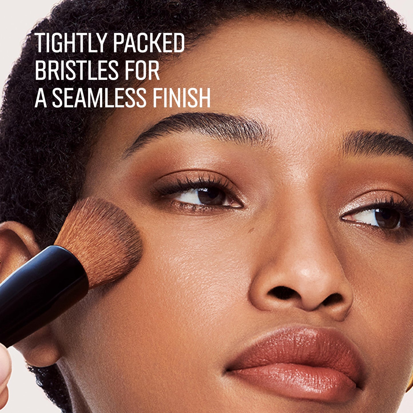 Bobbi Brown Full Coverage Face Brush | Round-Head Makeup Brush for Blending Liquid Foundation Beauty & Personal Care Bobbi Brown