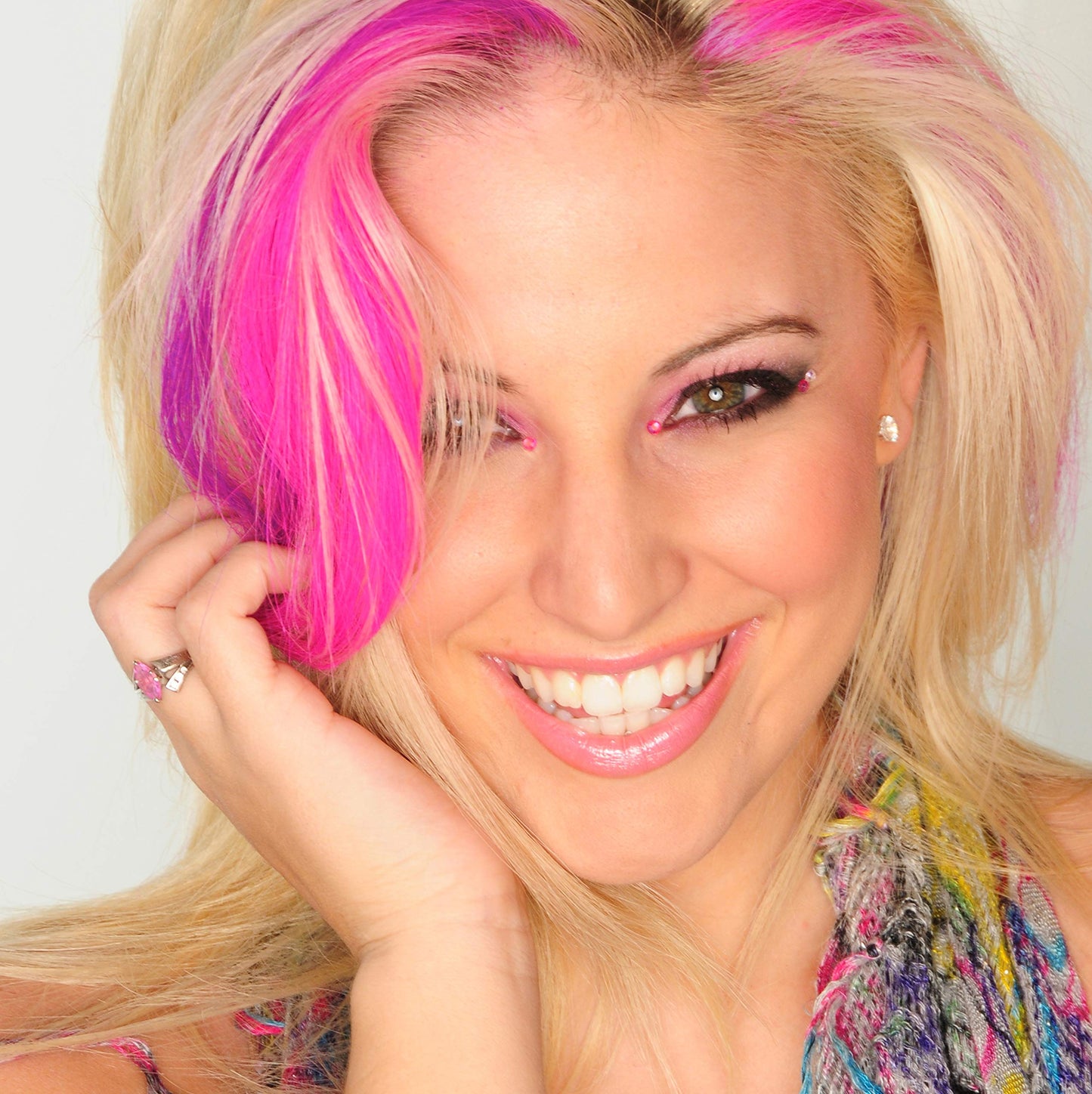 Colorme Root Touch Up Temporary Hair Mascara to color and Blend Semi Permanent Dye regrowth. Washes Out (FUCHSIA) Beauty & Personal Care Color Me