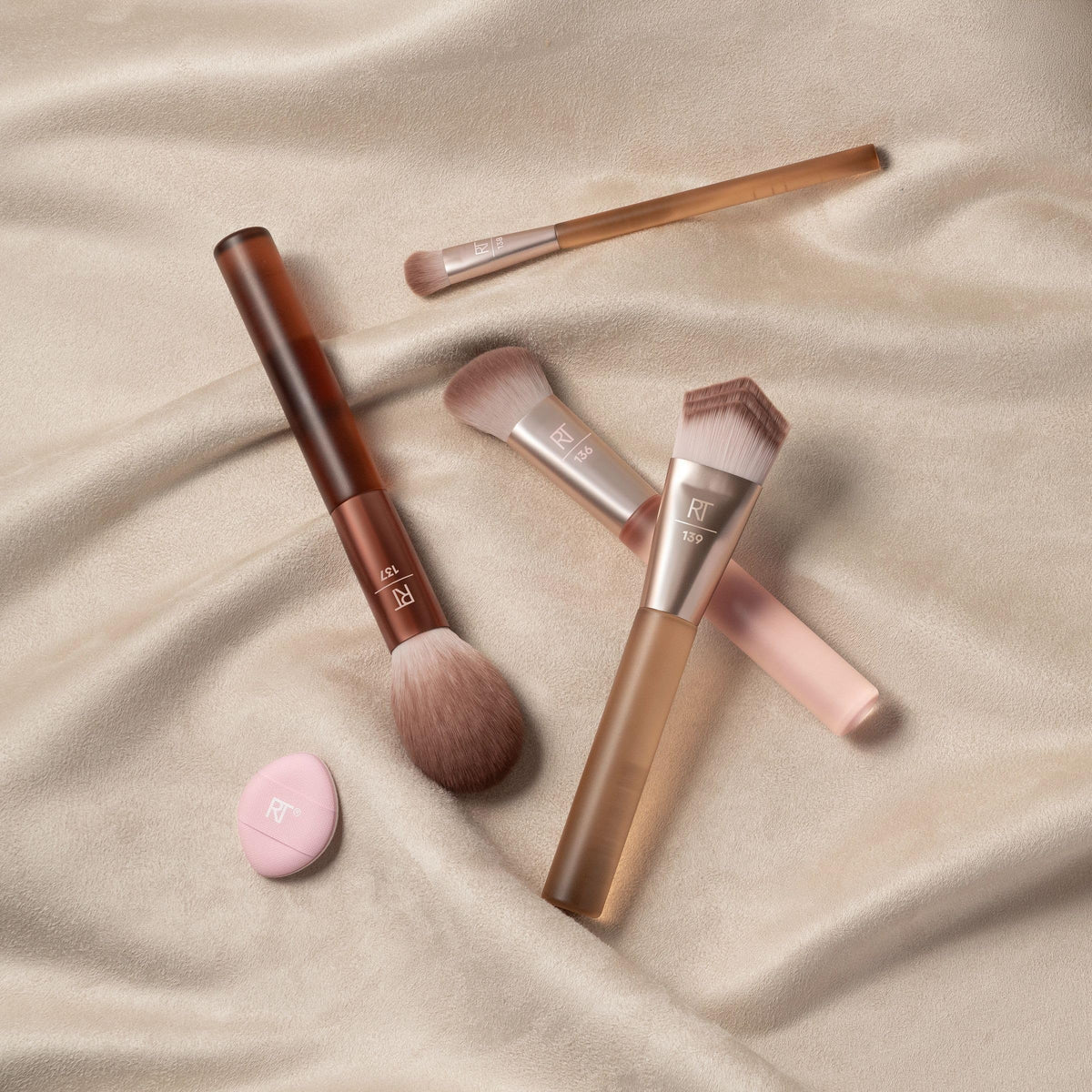 Real Techniques New Nudes Blurred Base Kit, Face Makeup Brush Set