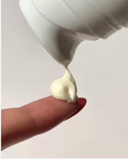 LolaVie Sculpting Paste, 50 ml + Bonus Nest New York Body Cream, 30 ml Beauty & Personal Care LolaVie