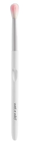 Wet 'n' Wild Makeup Brush, Crease Brush, Long-tipped, Tapered Brush that Flawlessly Picks Up Shadows to Apply to the Crease of the Eye, Easy-to-use Beauty & Personal Care wet n wild