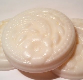 1889 Beauty 5 Pk Guest Soaps - Goatmilk & Shea Butter - White Floral Fragrances To Choose From (Honeysuckle) Beauty & Personal Care 1889 Beauty
