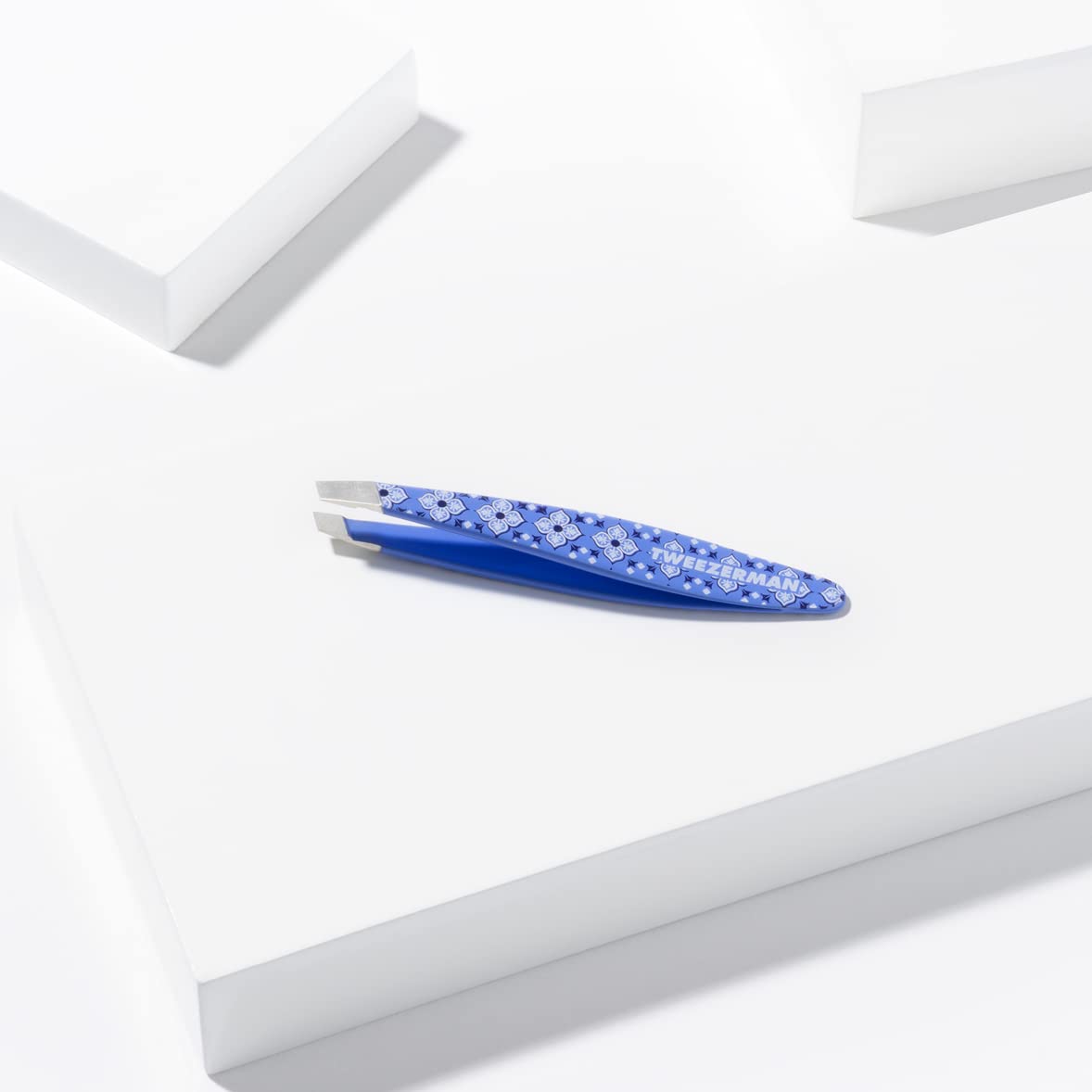 Tweezerman Mini Slant Tweezer - Lisbon Sea Beauty and Personal Care Tweezerman