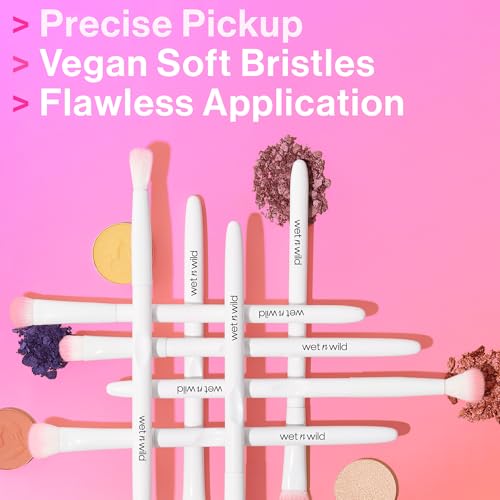 wet n wild Eye Crease Brush,Flawless Tapered Blending, Soft Synthetic Fibers, Ergonomic Handle for Comfortable Precision Control, Cruelty-Free & Vegan Beauty & Personal Care wet n wild
