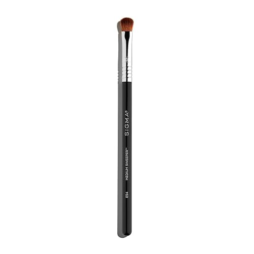 Sigma Beauty Professional E54 Medium Sweeper Brush - Professional Eyeshadow Brush for Controlled Lid Application, Packing on Metallic Shades Beauty & Personal Care Sigma Beauty