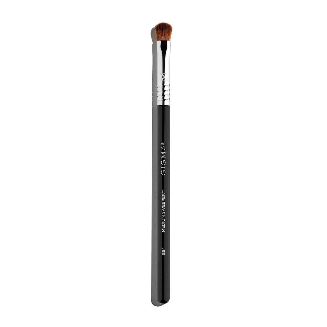 Sigma Beauty Professional E54 Medium Sweeper Brush - Professional Eyeshadow Brush for Controlled Lid Application, Packing on Metallic Shades Beauty & Personal Care Sigma Beauty
