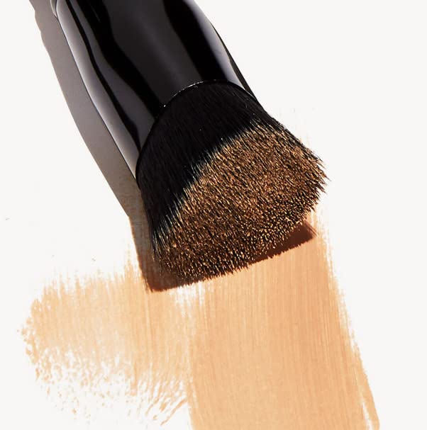 e.l.f. Triangular Buffing Foundation Brush, Flat-Top Makeup Brush For Applying Foundation Evenly, Made With Synthetic Bristles, Vegan & Cruelty-Free Beauty & Personal Care e.l.f.