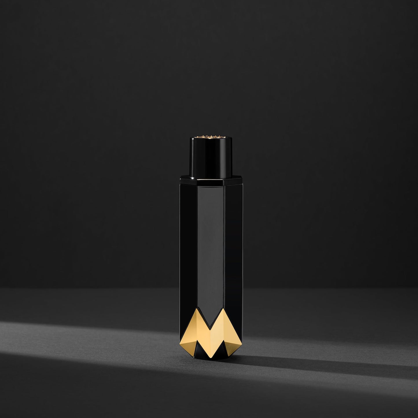 Onyx by Royalty By Maluma for Men - 2 Pc Gift Set 2.5oz EDP Spray, 8oz Body Spray Beauty & Personal Care Royalty By Maluma