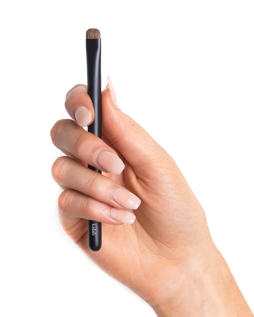 Smudger - Eyeliner/Eyeshadow Smudger/Eyebrow Brush, by Jacqueline Kalab - Self Makeup Length - 4.9 in Makeup Artist Quality Beauty & Personal Care Jacqueline Kalab