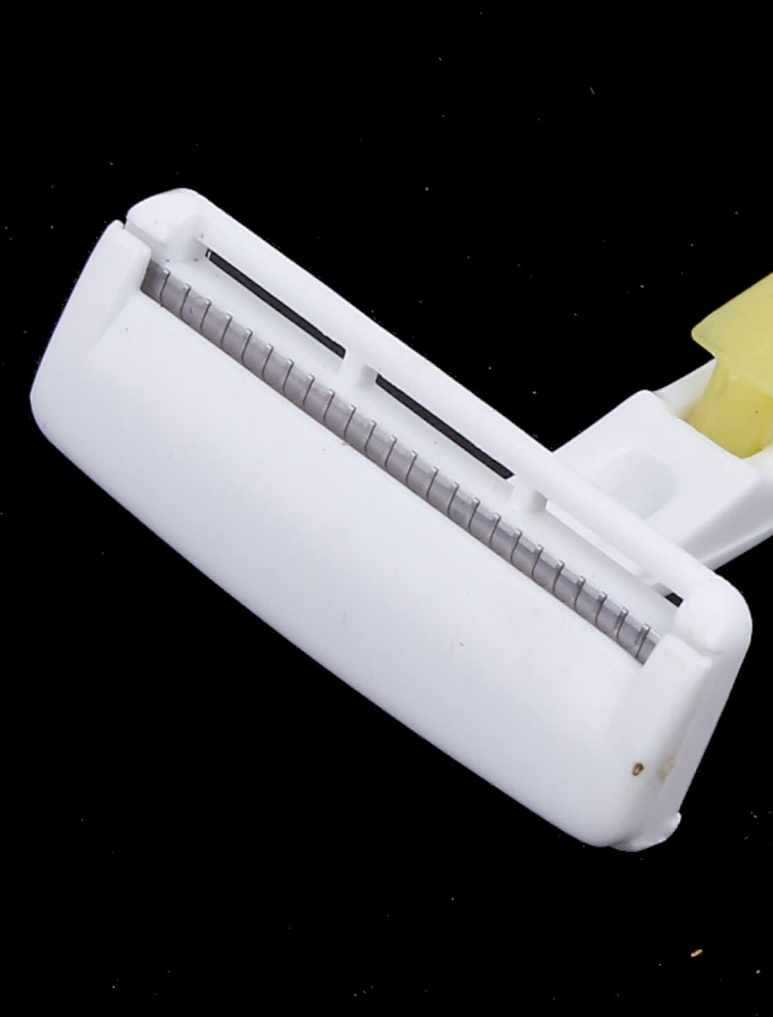Ruilogod Yellow White Good performance Handle Body Armpit Shaver Hircus Remover Trimmer (id: 9fd de0 2e5 136 884 Beauty and Personal Care Ruilogod