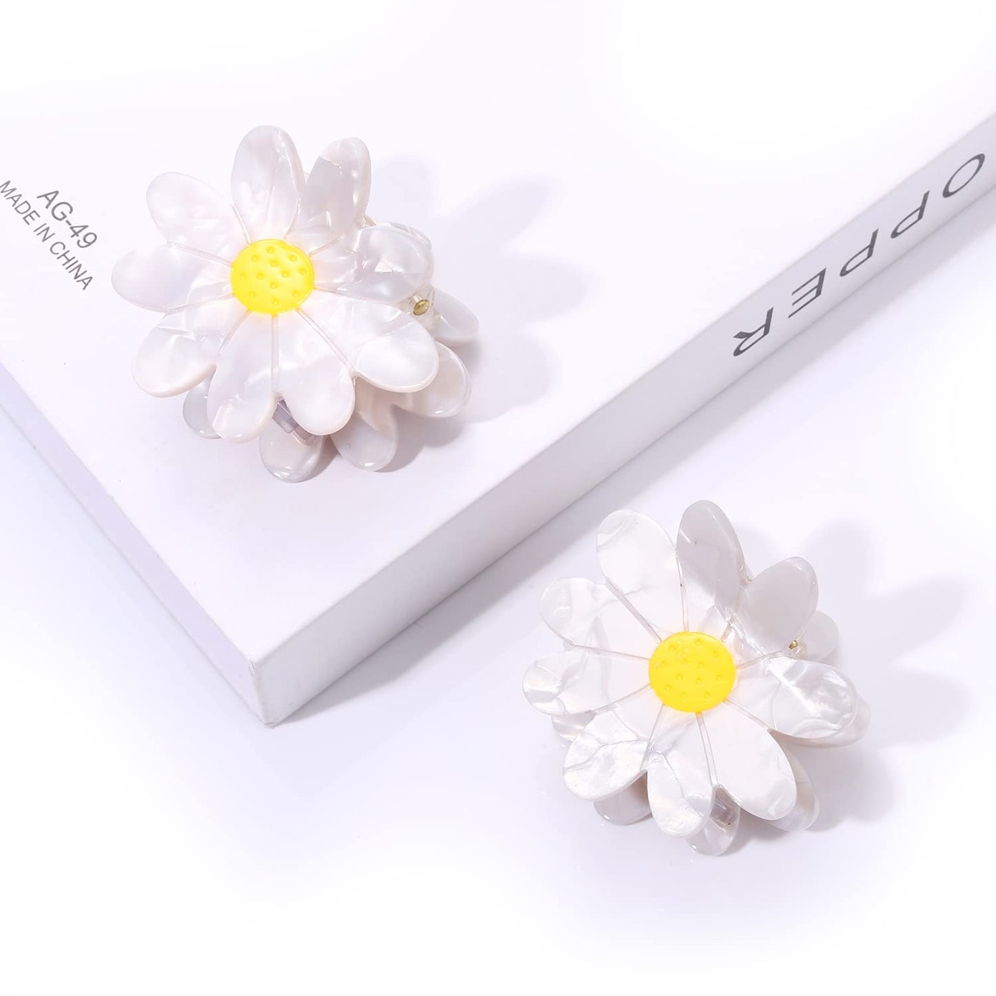 Vokone Flower Claw Clip Acrylic Daisy Sunflower Claw Hair Clip for Women Hair Jaw Grip Strong Holder for Thick Thin Hair (Daisy) Beauty & Personal Care vokone
