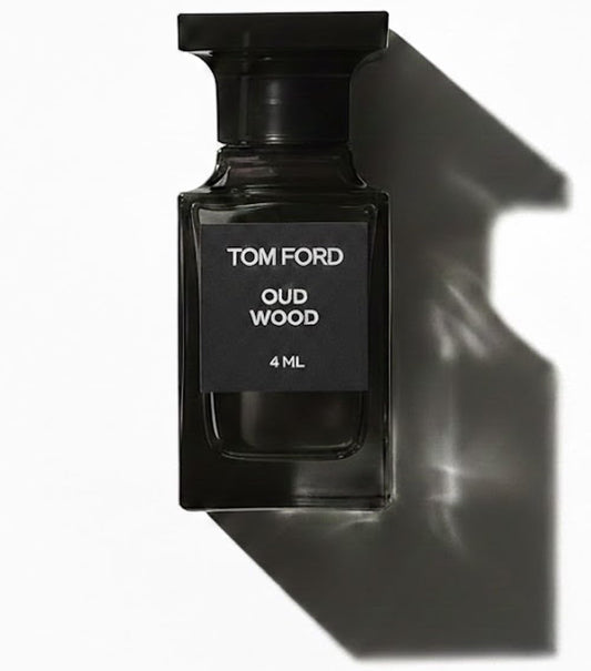 Tom Ford Oud Wood Eau de Parfum 4ml Mini Splash Bottle | Unisex Travel Size EDP Miniature | Oud, Sandalwood, Cardamom, Amber, Tonka 0.14 Fluid Ounces Beauty & Personal Care Tom Ford