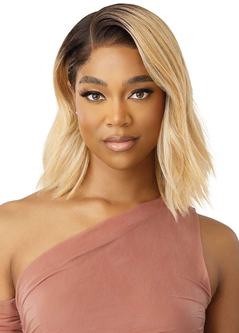 Outre Lace Front Wig - Melted Hairline - Adelina (STRAWBERRY GOLD)