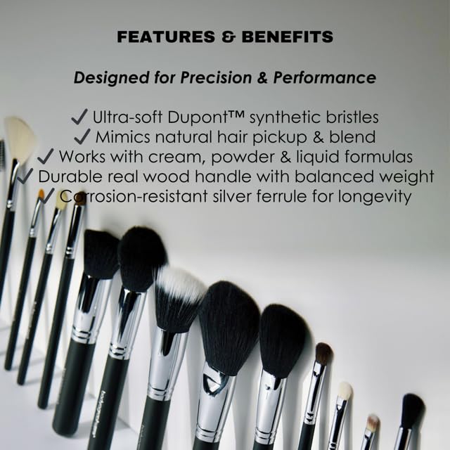 Bodyography Eyeshadow Brush | Soft Synthetic Bristles for Seamless Application and Blending | Ideal for Powder, Cream, and Liquid Eyeshadows | Beauty & Personal Care Bodyography