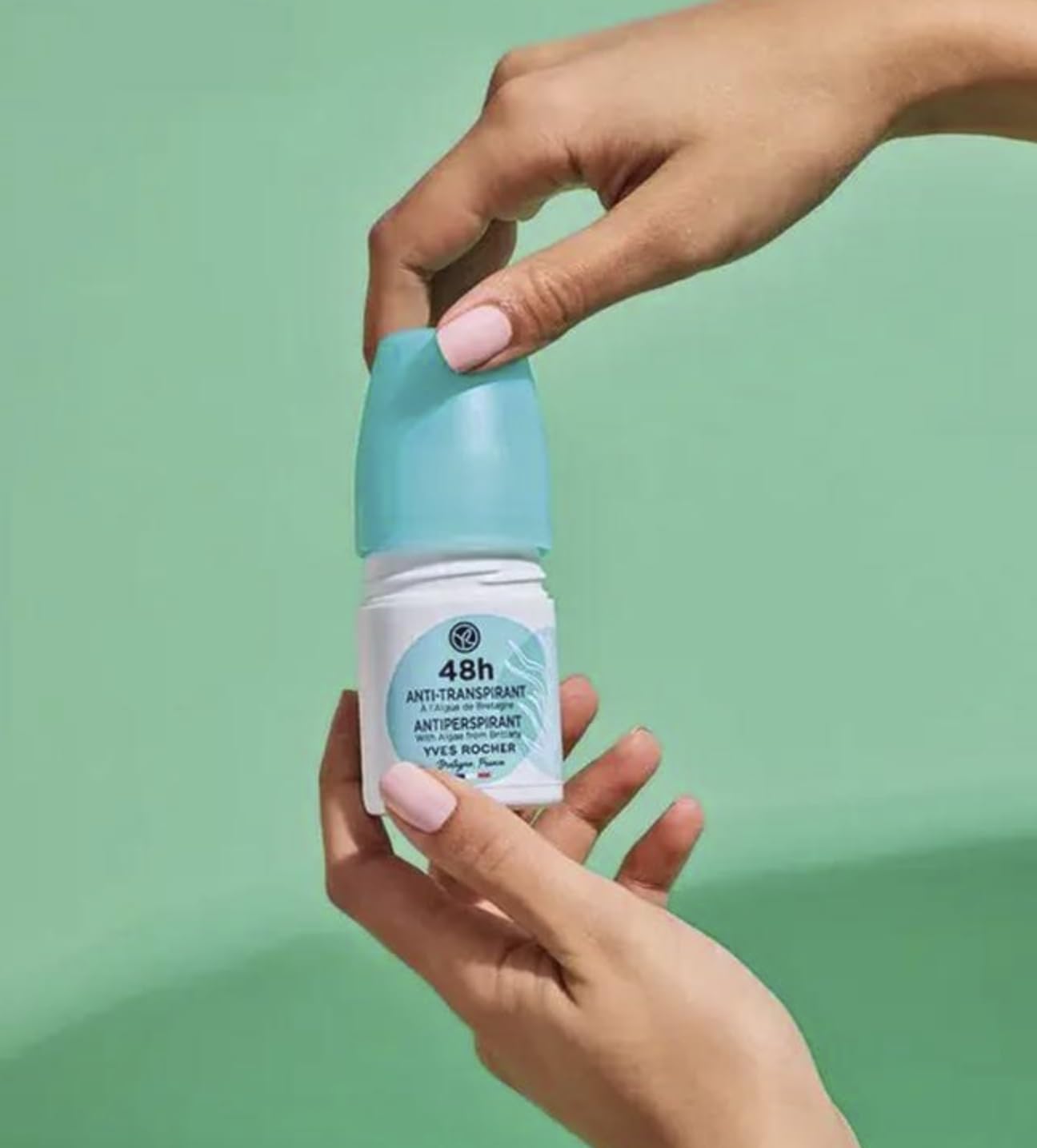 Yves Rocher 48H Antiperspirant Algae from Brittany - Long-Lasting Freshness, No White Marks, Gentle on Skin - 50ml / 1.7flOz Beauty and Personal Care Yves Rocher