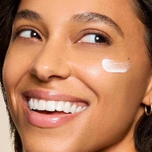 Honest Beauty Hydrogel Cream with Hyaluronic Acid | Lightweight, Moisturizing Water Cream | Gentle for Sensitive Skin, Fragrance Free, Vegan Beauty & Personal Care Honest Beauty