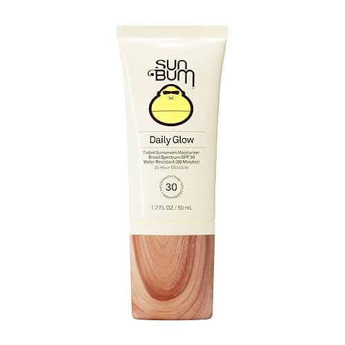 Sun Bum Daily SPF 30 Glow Sunscreen Face Lotion - Moisturizing Facial Sunscreen - Tinted - Dewy Finish - Hawaii 104 Act Compliant (Made without Beauty & Personal Care Sun Bum