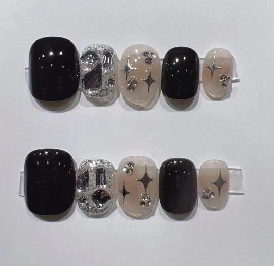 Handmade nail art, false nail tips, black glitter rhinestones, four-pointed star gradient, short style, student