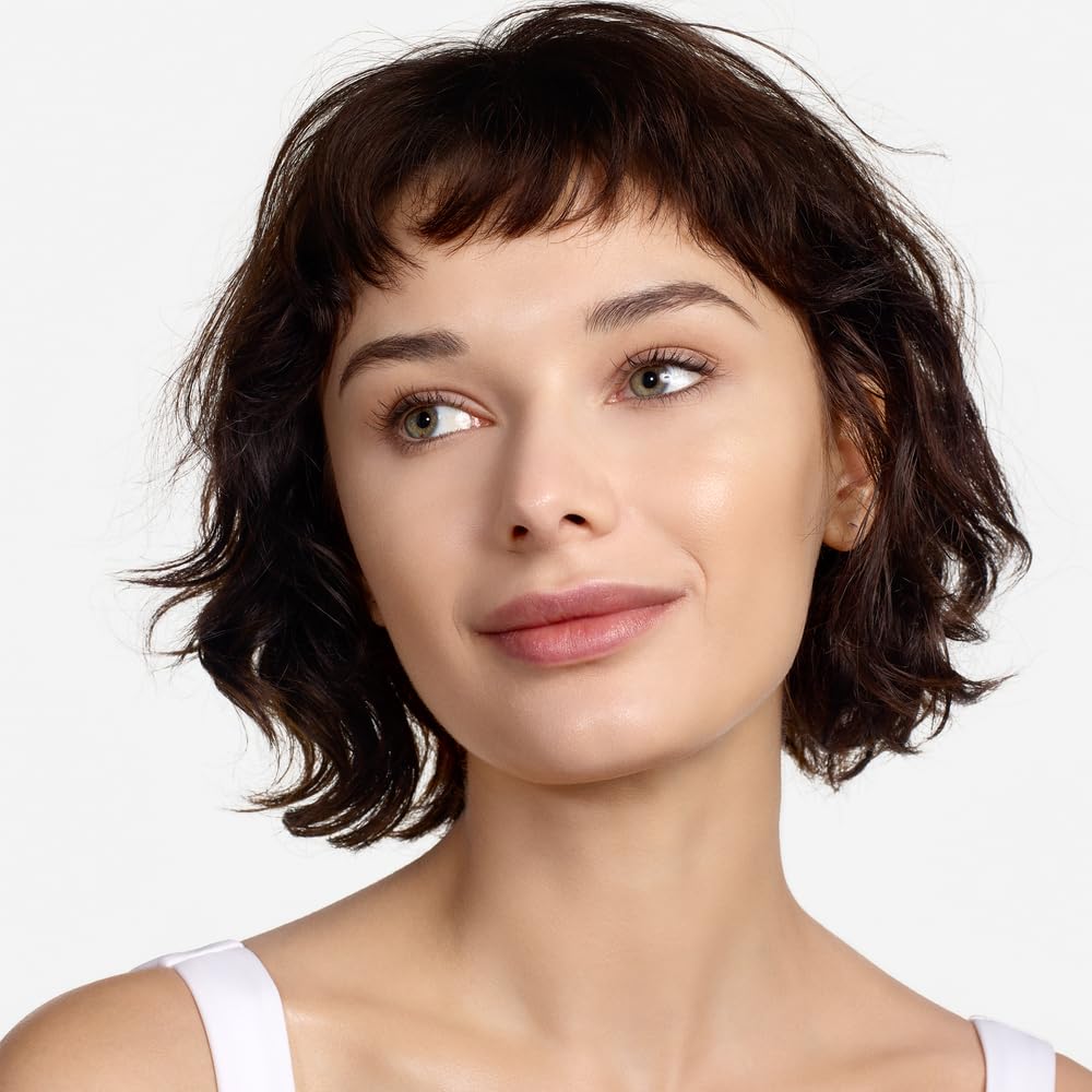 Clinique Beyond Perfecting Lightweight Liquid Foundation + Concealer For Dry Combination to Oily Skin Types | Full Coverage + Natural Matte Finish Beauty & Personal Care Clinique