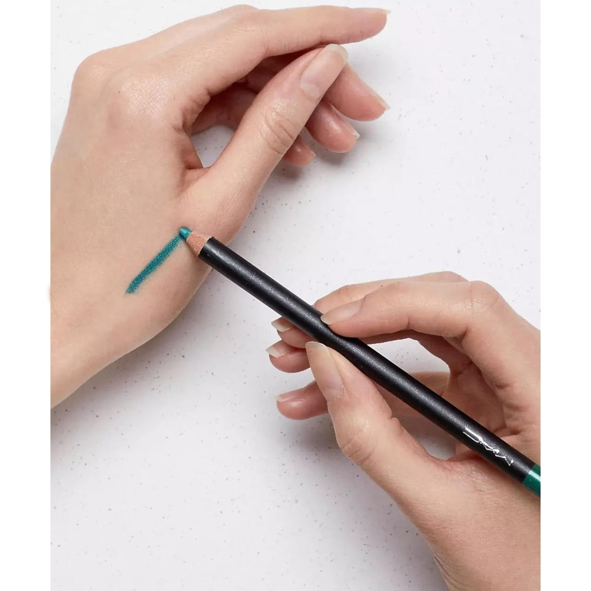 MAC Eye Kohl Minted 1.36 g / 0.048 oz Beauty & Personal Care MAC