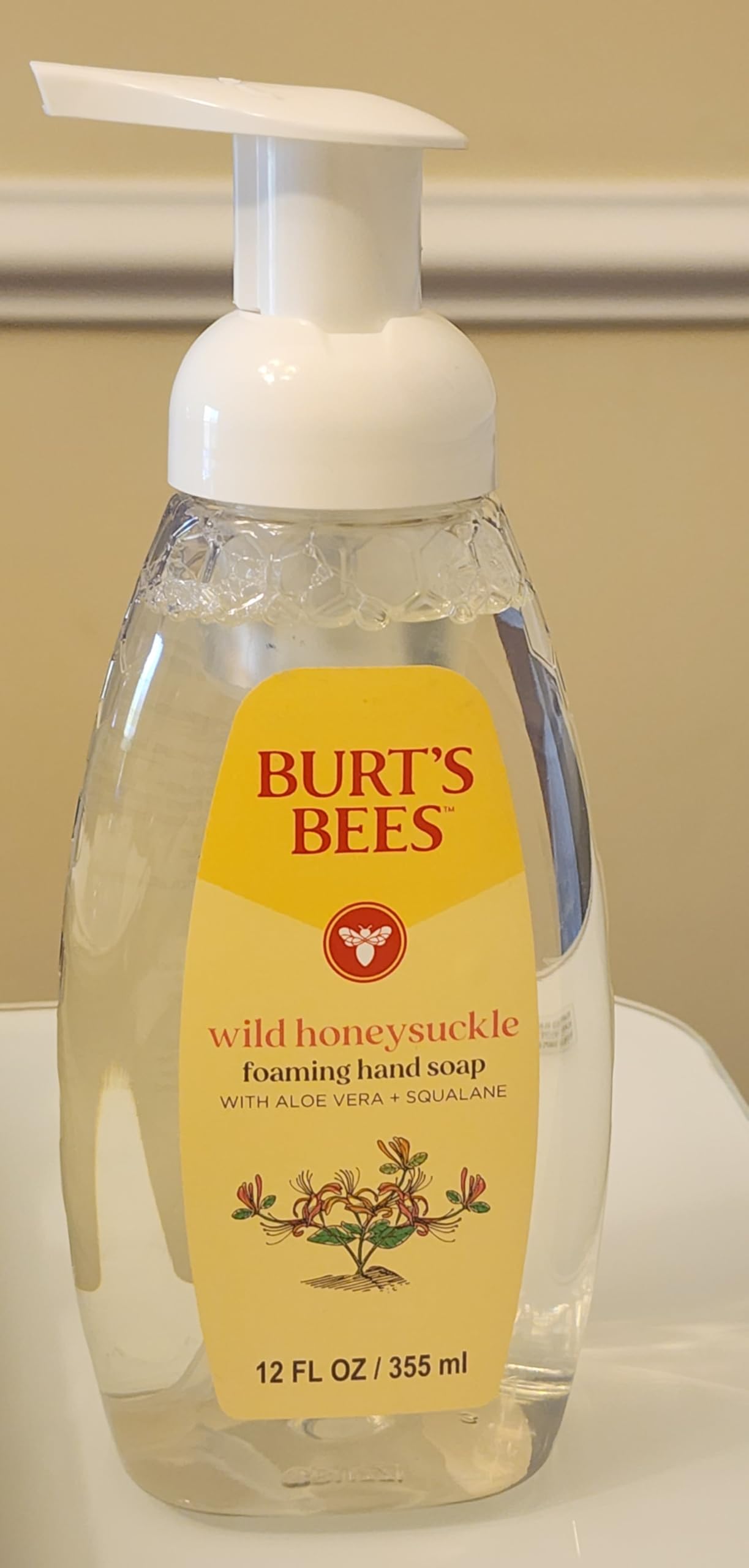 Burt's Bees Foaming Hand Soap Pump - Moisturizing Foam Hand Soap for Bathroom and Kitchen, Gentle Hand Wash, Soft Hand Soap Foam, Wild Honeysuckle Beauty & Personal Care Burt's Bees