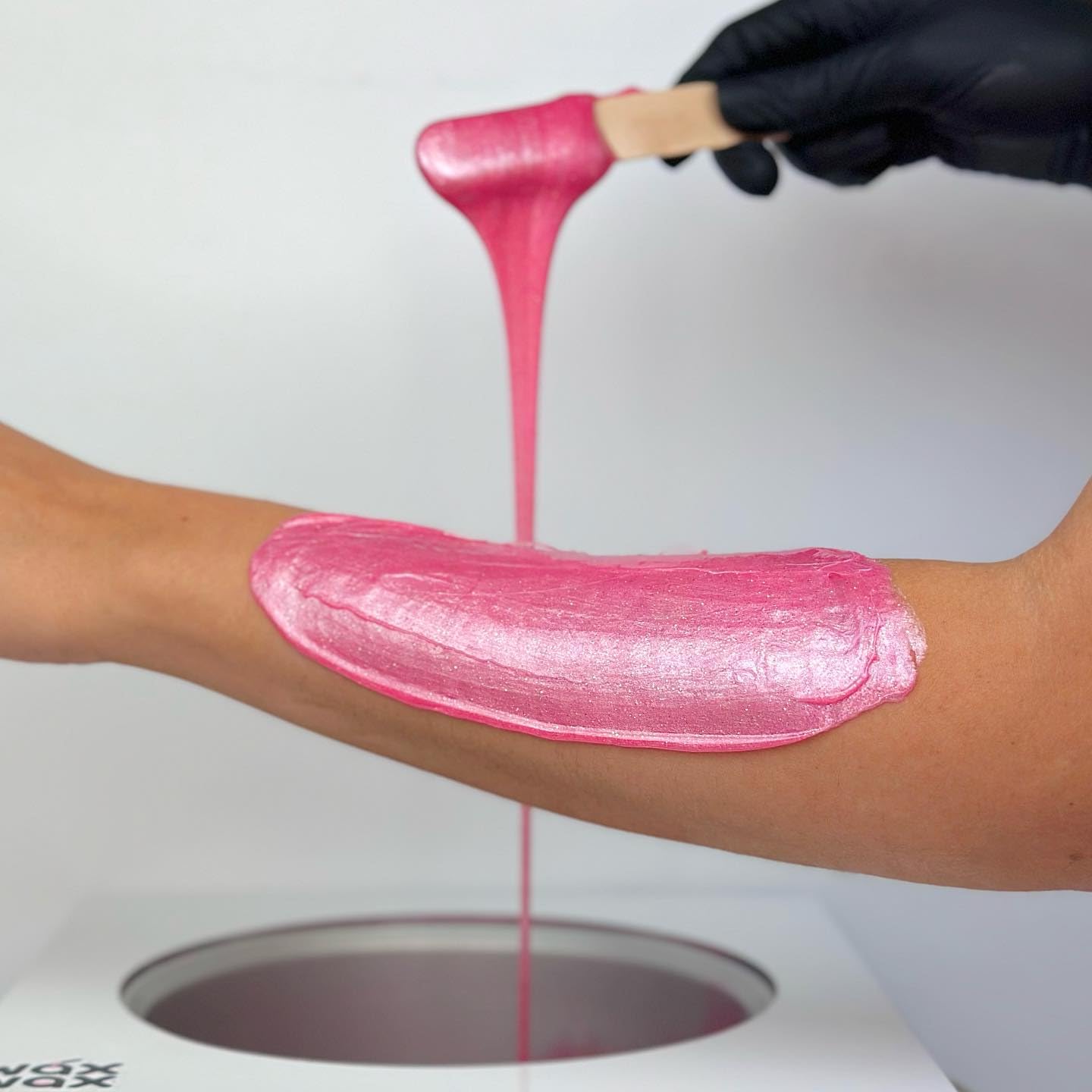 Wax Wax - Hard Wax Beads (5lb/2.267g) - Hypoallergenic & Natural Polymer - Perfect for Estheticians - Low Temperature, No Strips Required & Hair Beauty and Personal Care Wax Wax