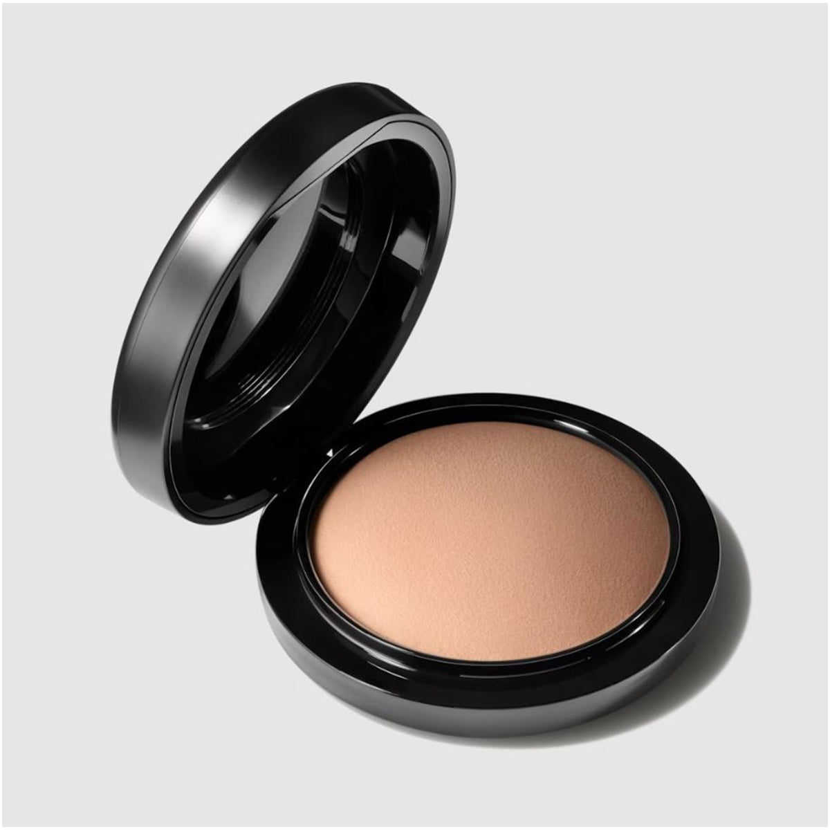 MAC Mineralize Skinfinish/Natural, medium dark, 0.3527 Ounce Beauty & Personal Care MAC